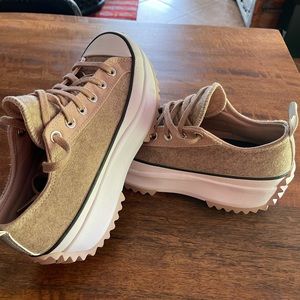 Converse Run Star Hike Platform Low-Top